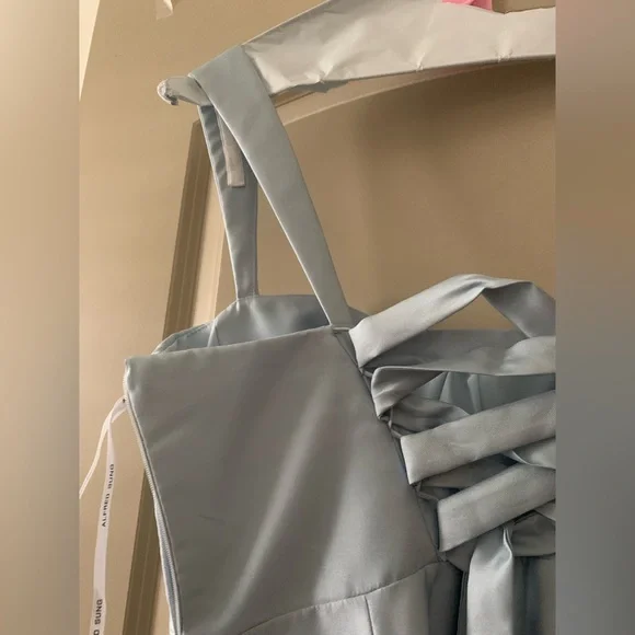 Elegant Blue Evening Gown - Picture 7 of 10